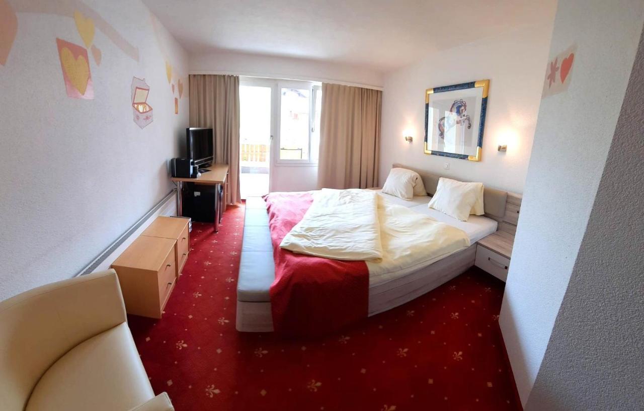 Family Hotel Desiree Grächen Εξωτερικό φωτογραφία