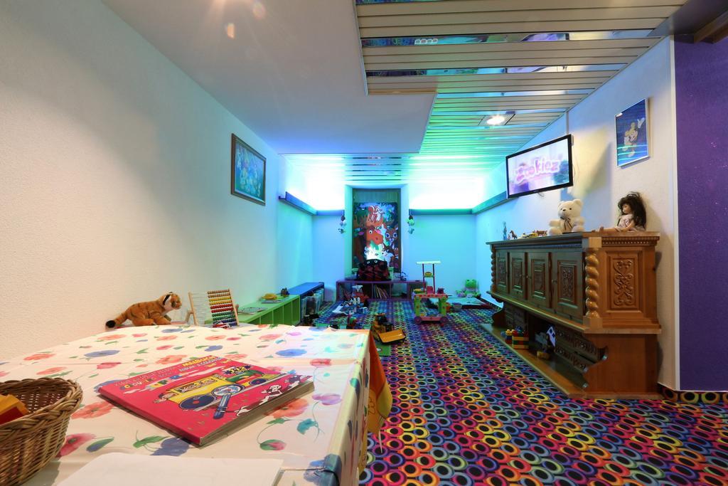 Family Hotel Desiree Grächen Εξωτερικό φωτογραφία